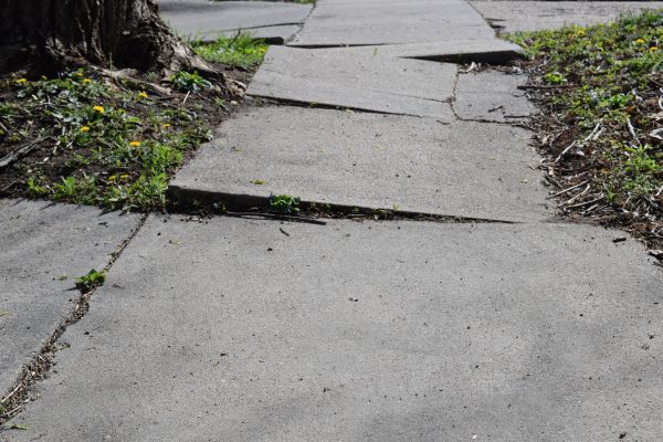 Cost of Concrete Sidewalk Leveling in North Canton